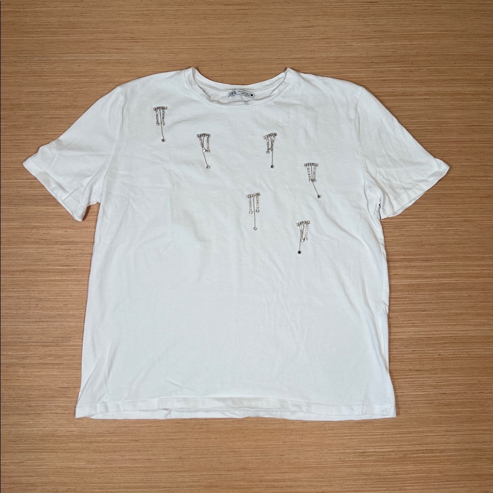 Zara white T-shirt with rhinestones on front size small good used condition top